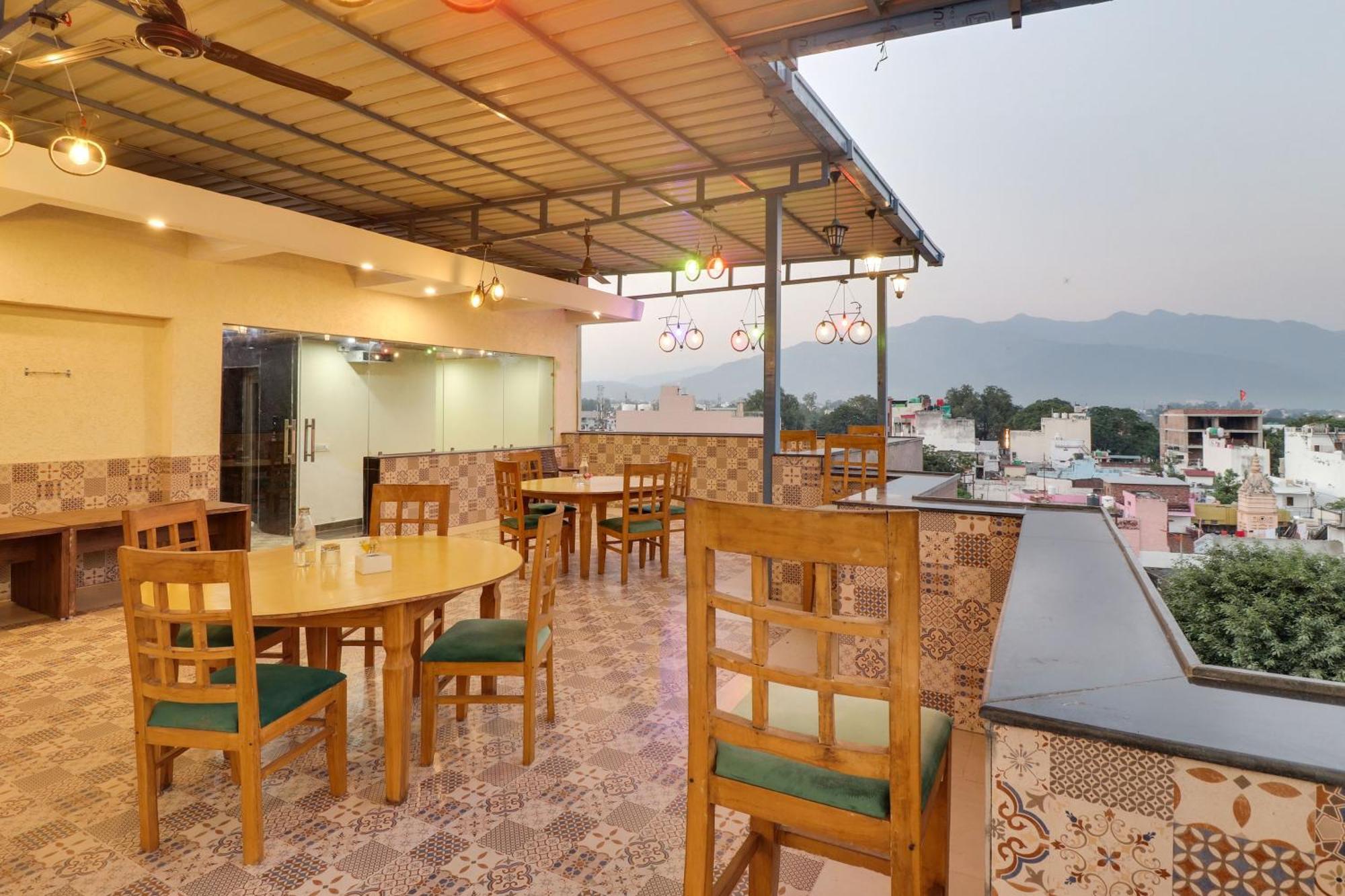 Townhouse Hotel Rooftop Rishīkesh Exterior foto